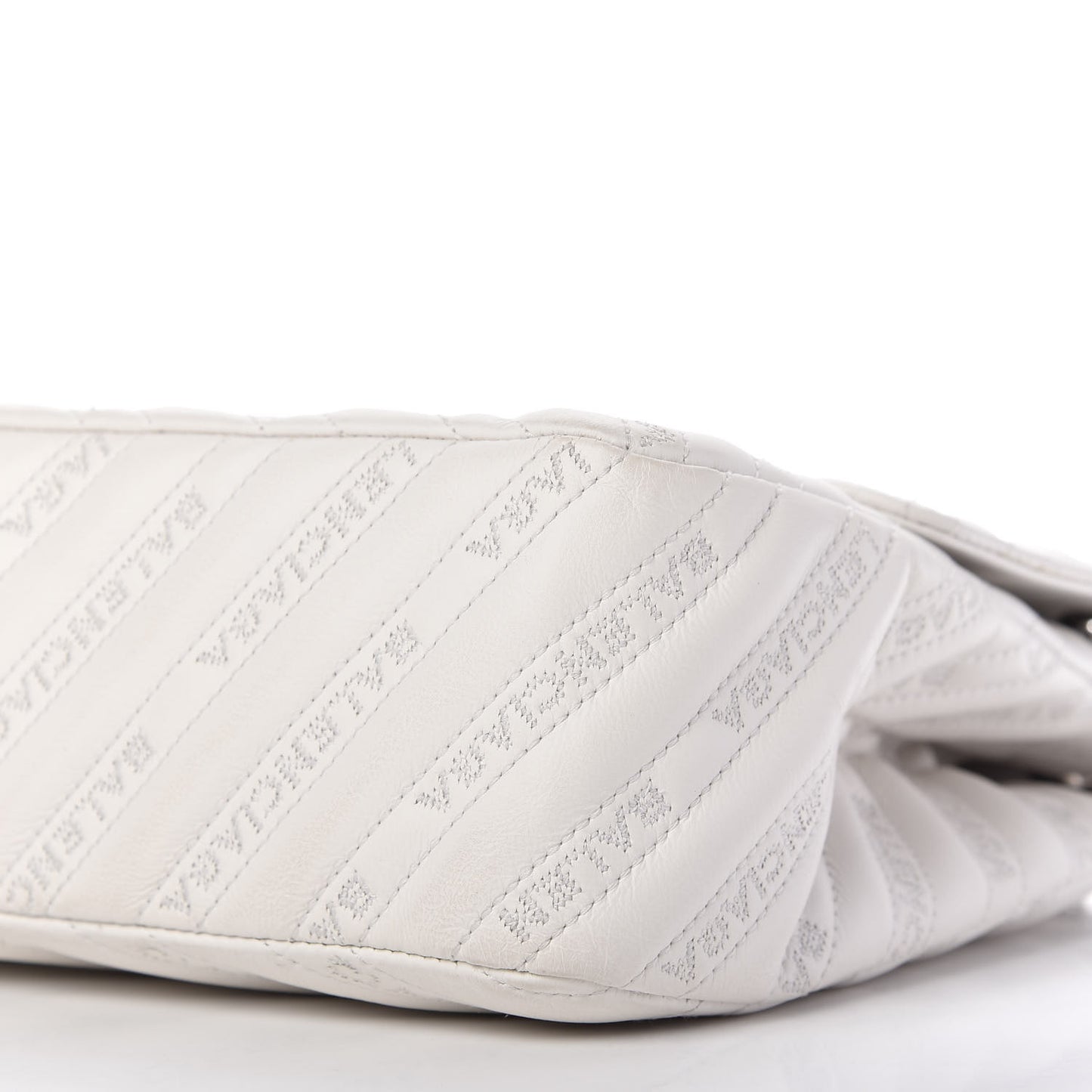 Calfskin Logo Matelasse Large BB Flap Chain Shoulder Bag White