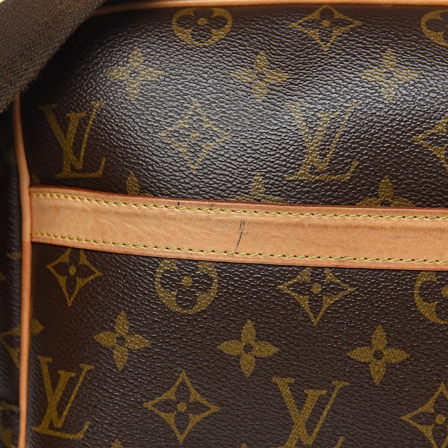 Monogram Reporter GM