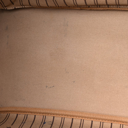 Louis Vuitton Monogram Neverfull MM 13 of 24