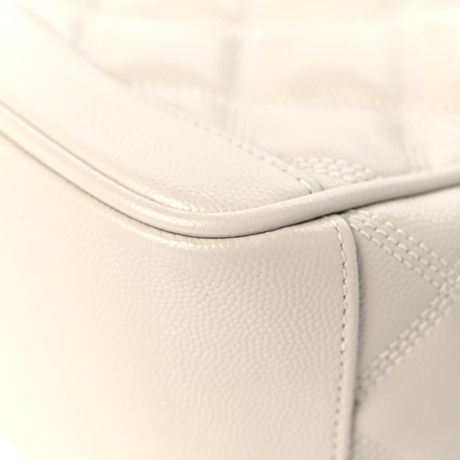 Saint Laurent Grain de Poudre Quilted 80's Vanity Bag Crema Soft 8 of 14
