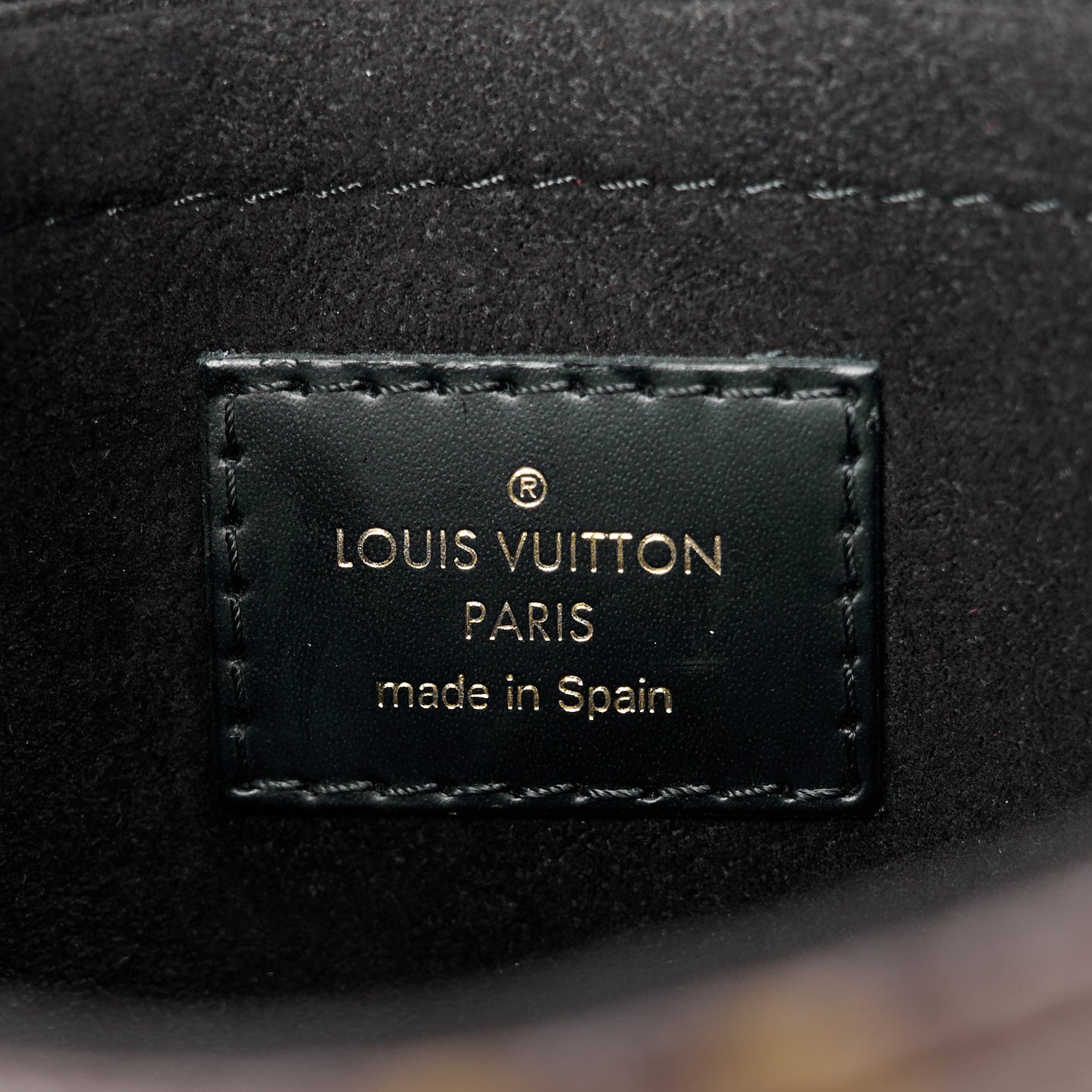 LOUIS VUITTON Epi Monogram Saint Michel Black