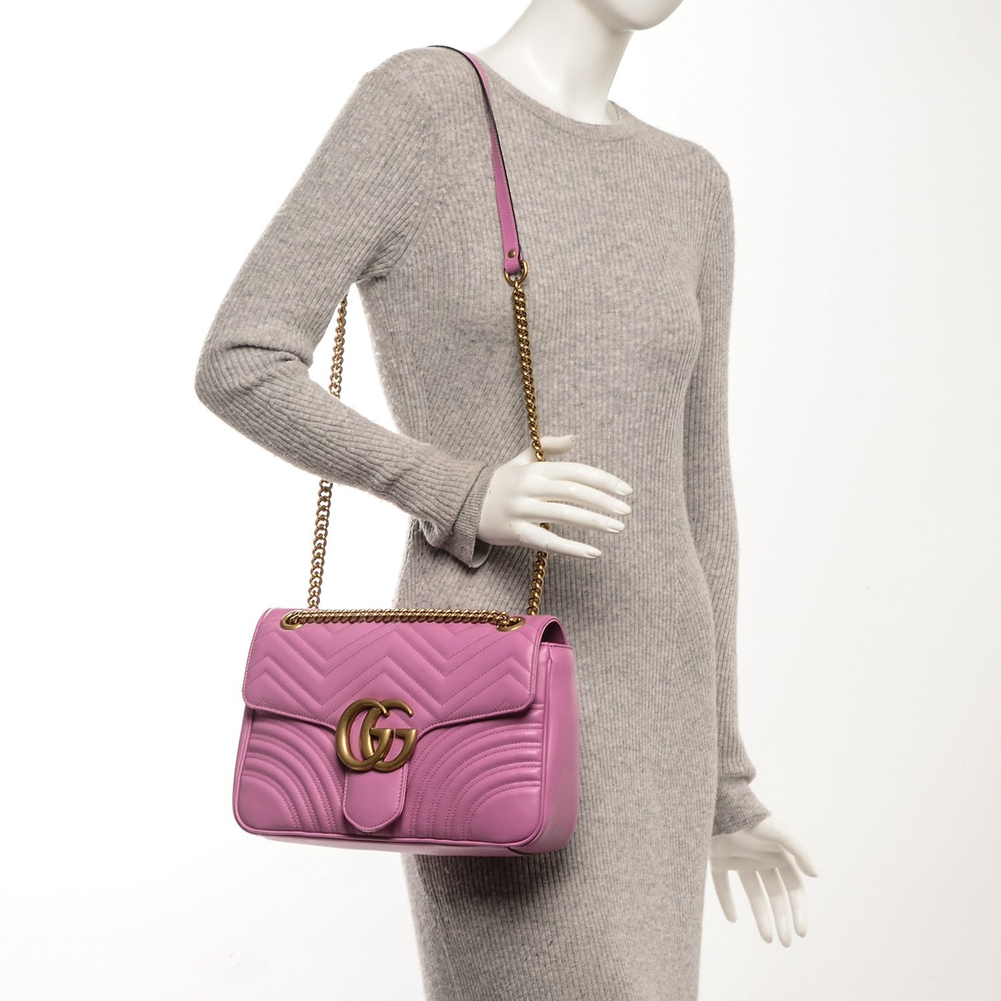 Calfskin Matelasse Medium GG Marmont Shoulder Bag Candy Mousse