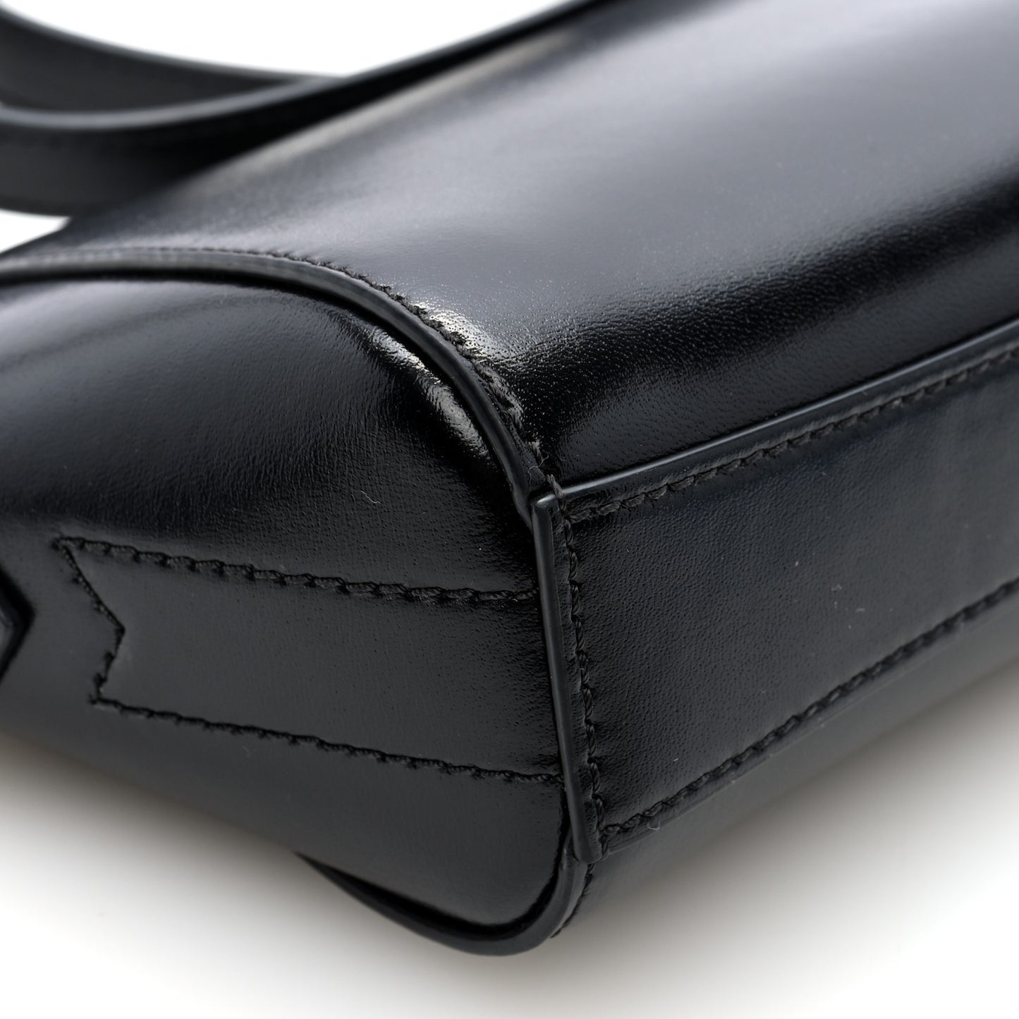 Smooth Calfskin Nano Antigona Black