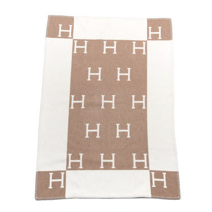Hermes Wool Cashmere Avalon Baby Blanket Noisette Moyen White 4 of 4