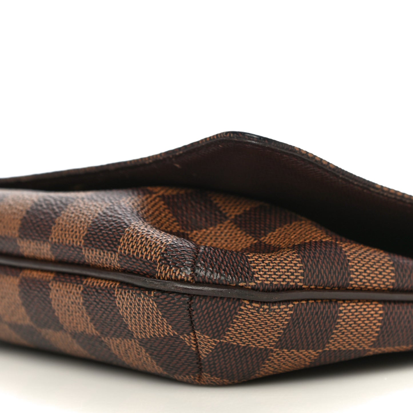 Damier Ebene Musette Tango