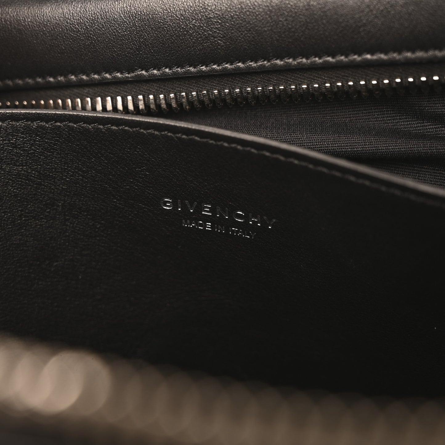 Smooth Calfskin Medium Antigona Lock Duffle Bag Black