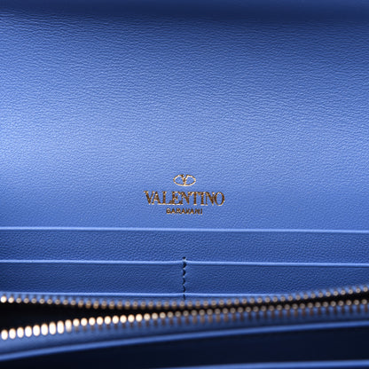 Valentino Garavani Vitello Rockstud Envelope Wallet on Chain Angel 8 of 11