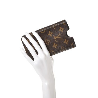 Louis Vuitton Monogram iPhone 6 Plus Hard Case 2 of 9