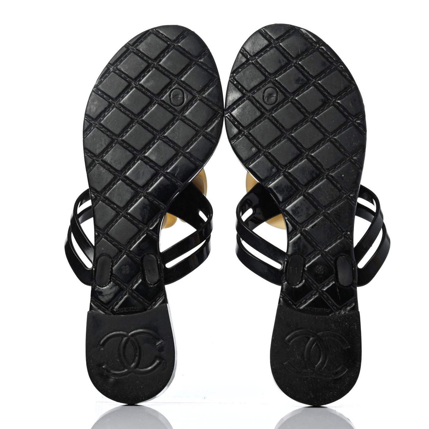 Jelly Quilted Camellia Thong Sandals 38 White Black
