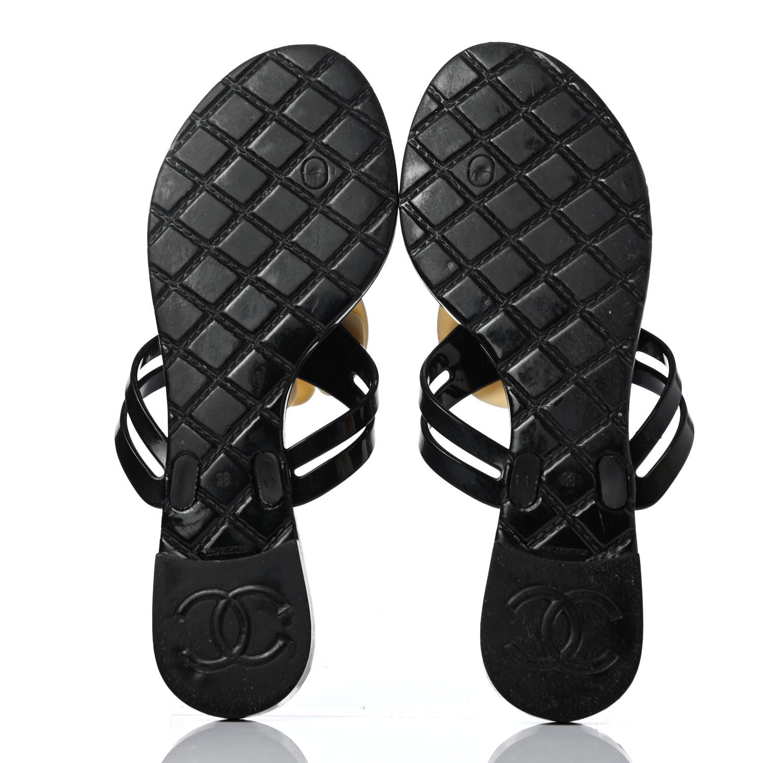 Chanel Jelly Quilted Camellia Thong Sandals 38 White Black 4 of 4