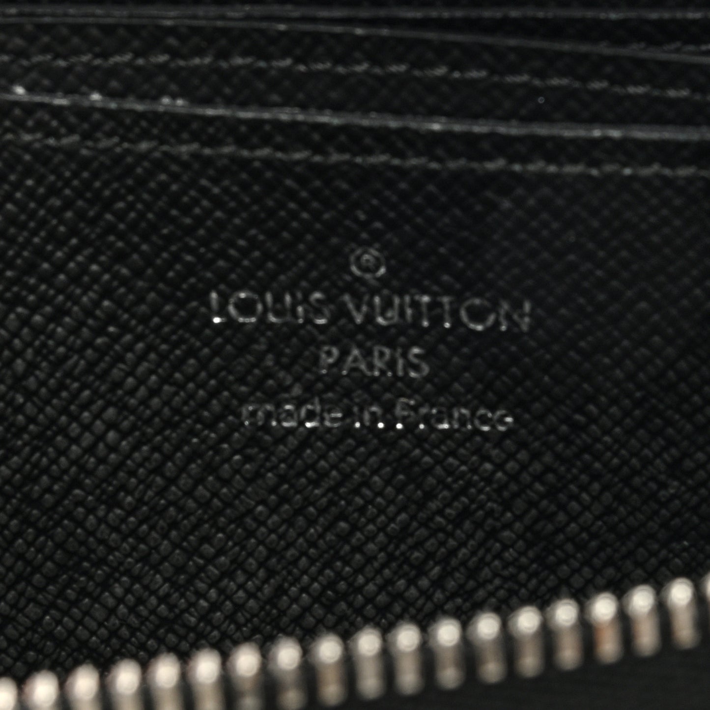 Taiga Zippy Coin Purse Vertical Black