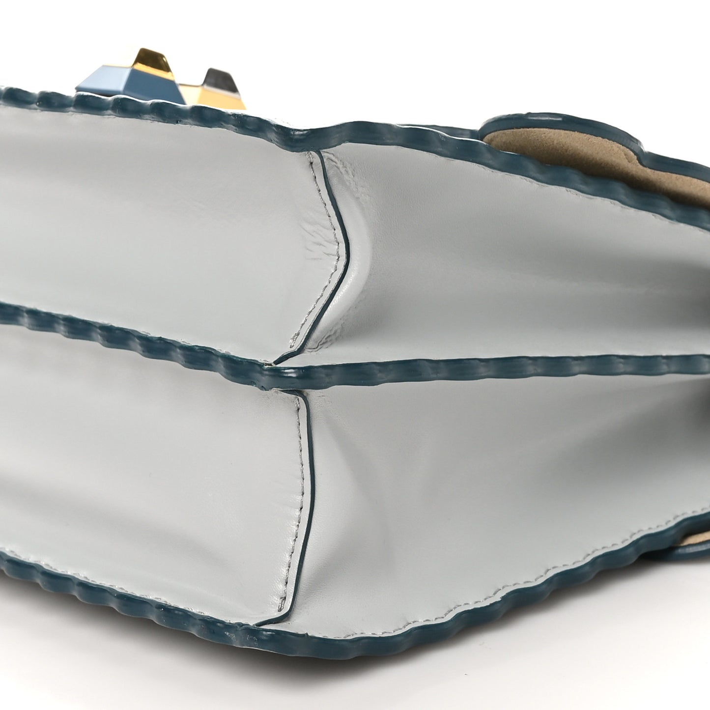 Vitello Liberty Scalloped Studded Kan I Shoulder Bag Grigio Perla