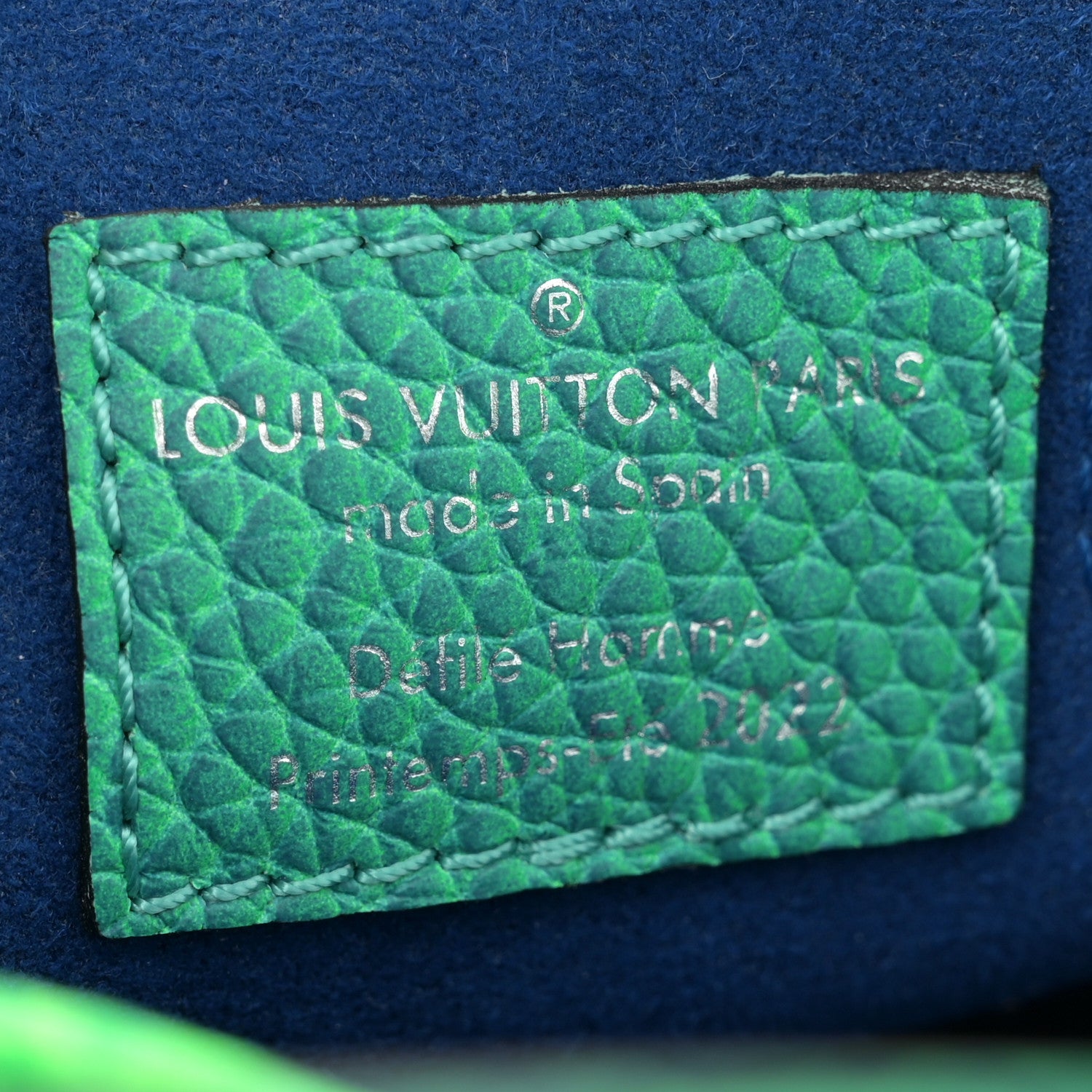 Louis Vuitton Taurillon Illusion Sac Plat XS Bleu Vert 6 of 10