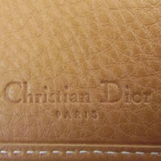 Leather Saddle Wallet