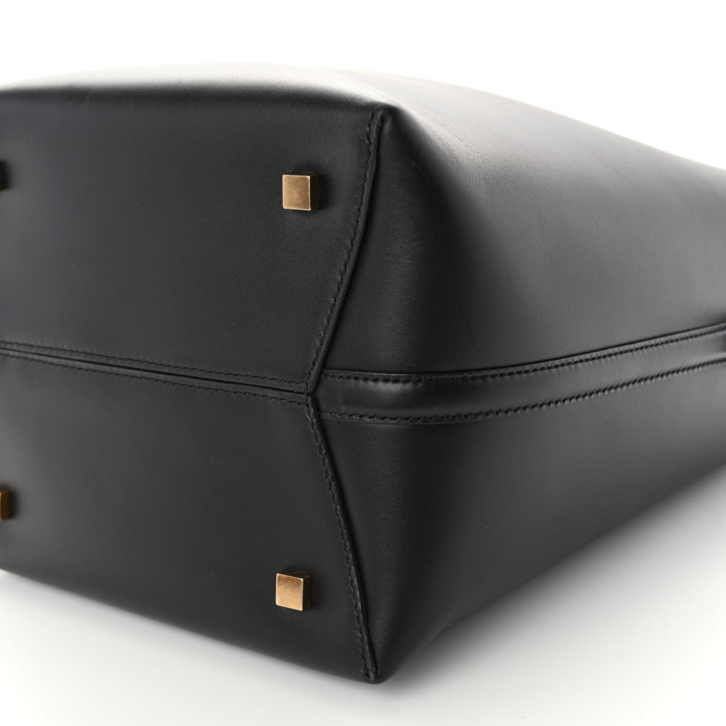 Shiny Calfskin Le 37 Bucket Bag Black