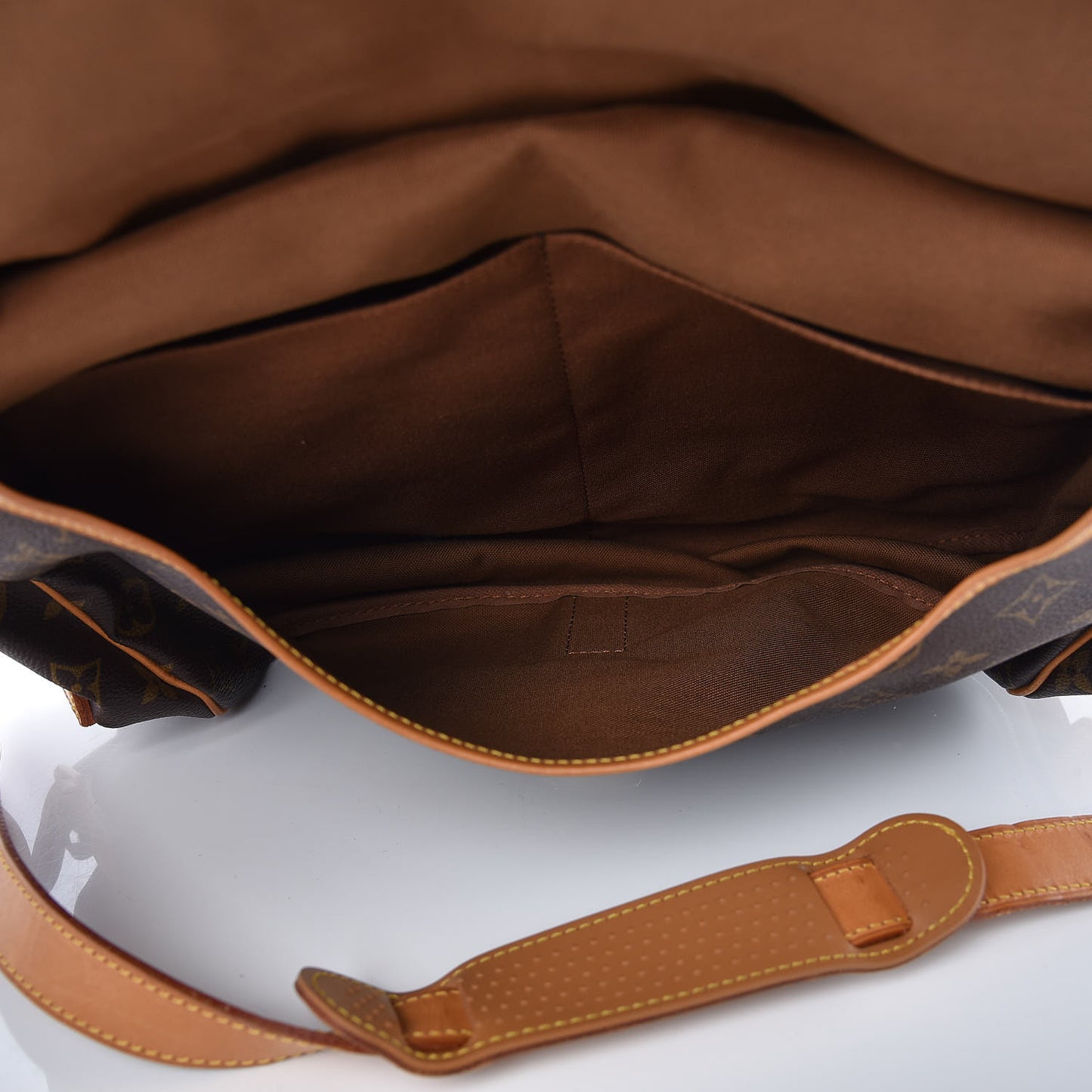 Monogram Saumur 35