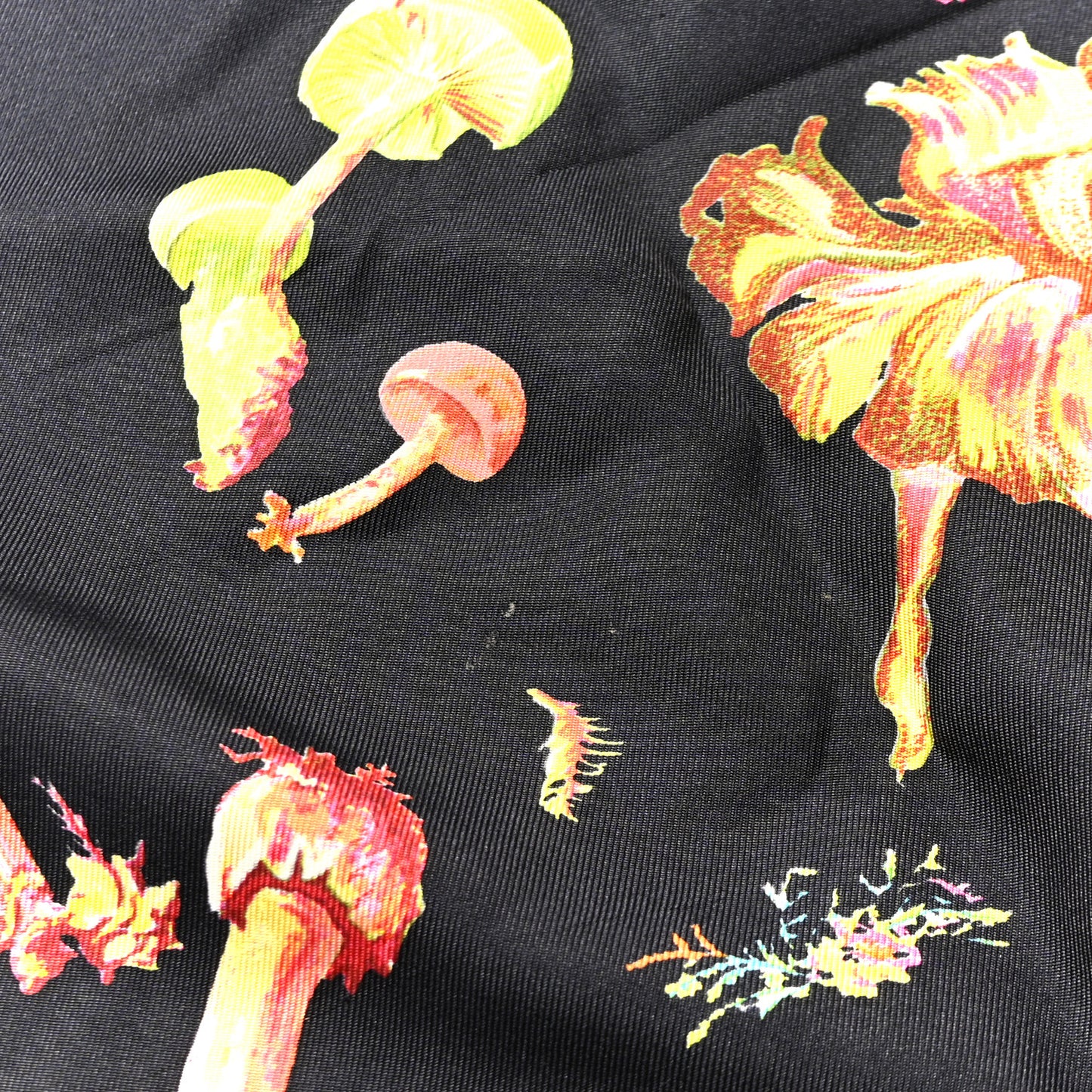 Silk Champignons Scarf 90