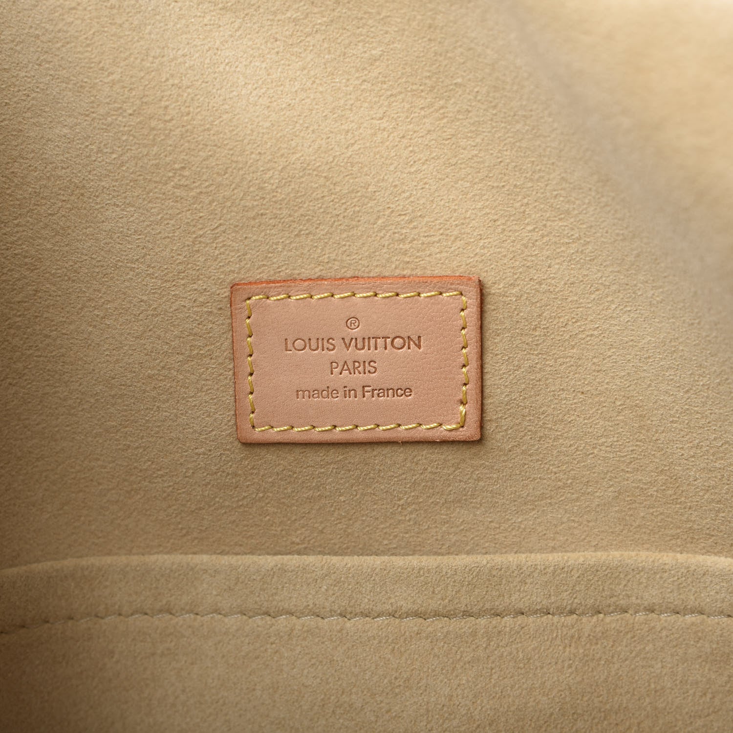 Louis Vuitton Monogram Manhattan GM 7 of 9