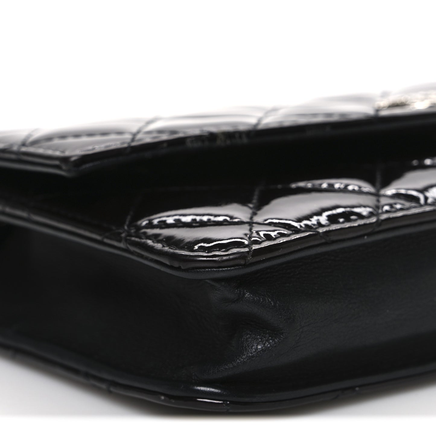 Patent Quilted Brilliant Wallet On Chain WOC Black