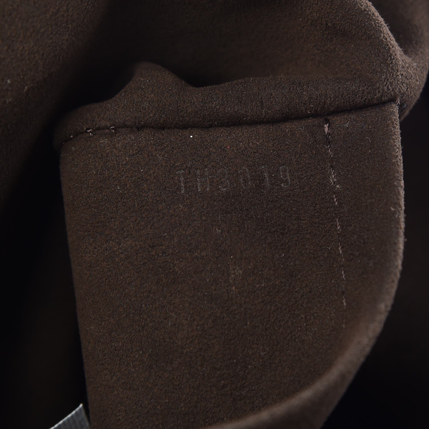Louis Vuitton Mahina Lunar GM Chocolate 7 of 11