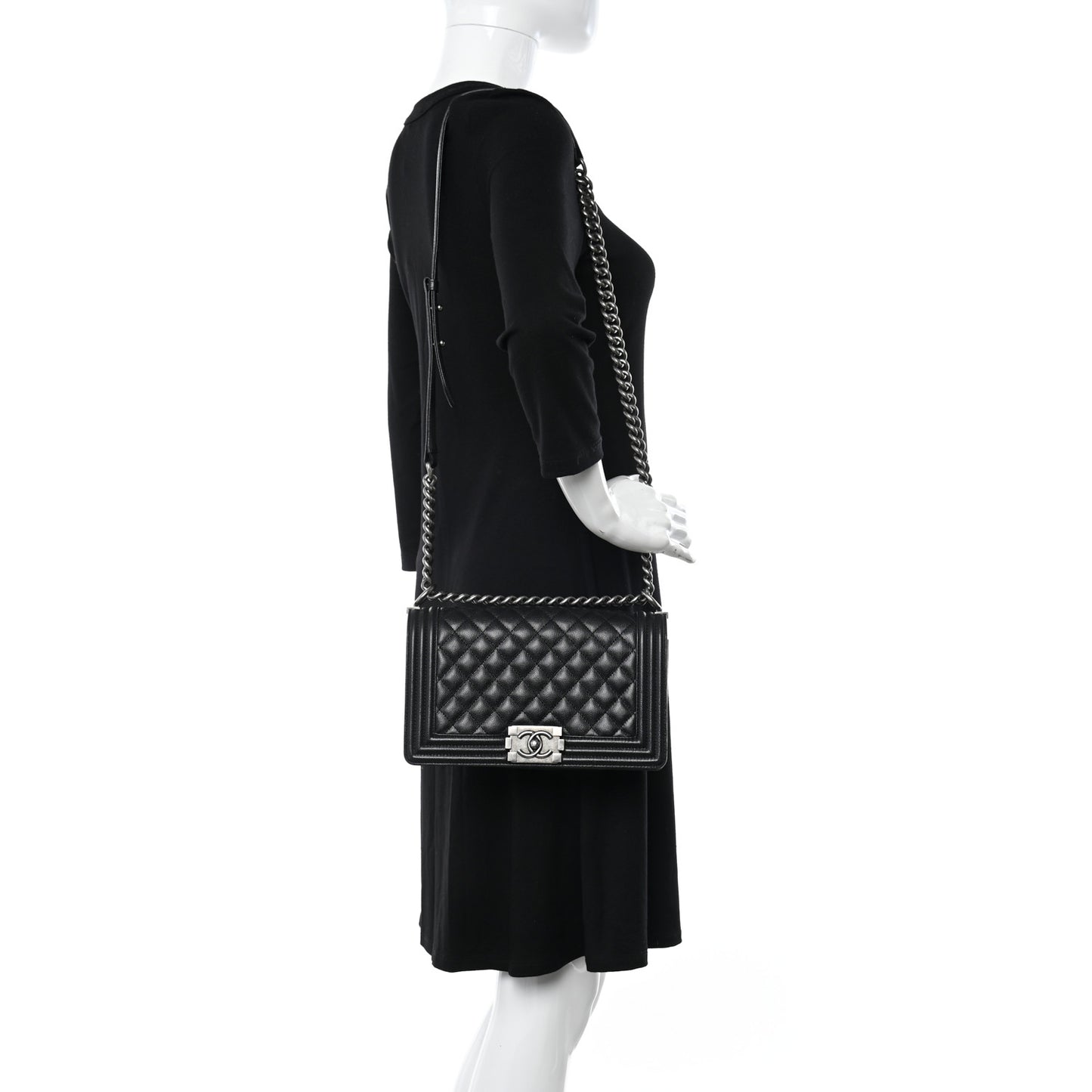Caviar Quilted Medium Boy Flap Black