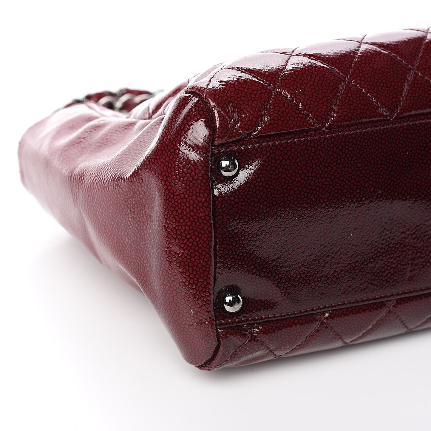 Patent Caviar Diamond Quilted Shine Small Reissue Tote Red