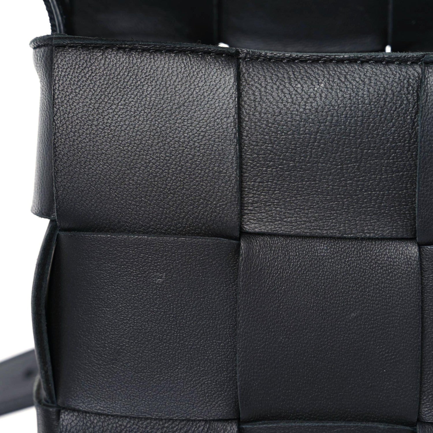 Bottega Veneta Lambskin Maxi Intrecciato Cassette Crossbody Bag Black 20 of 21