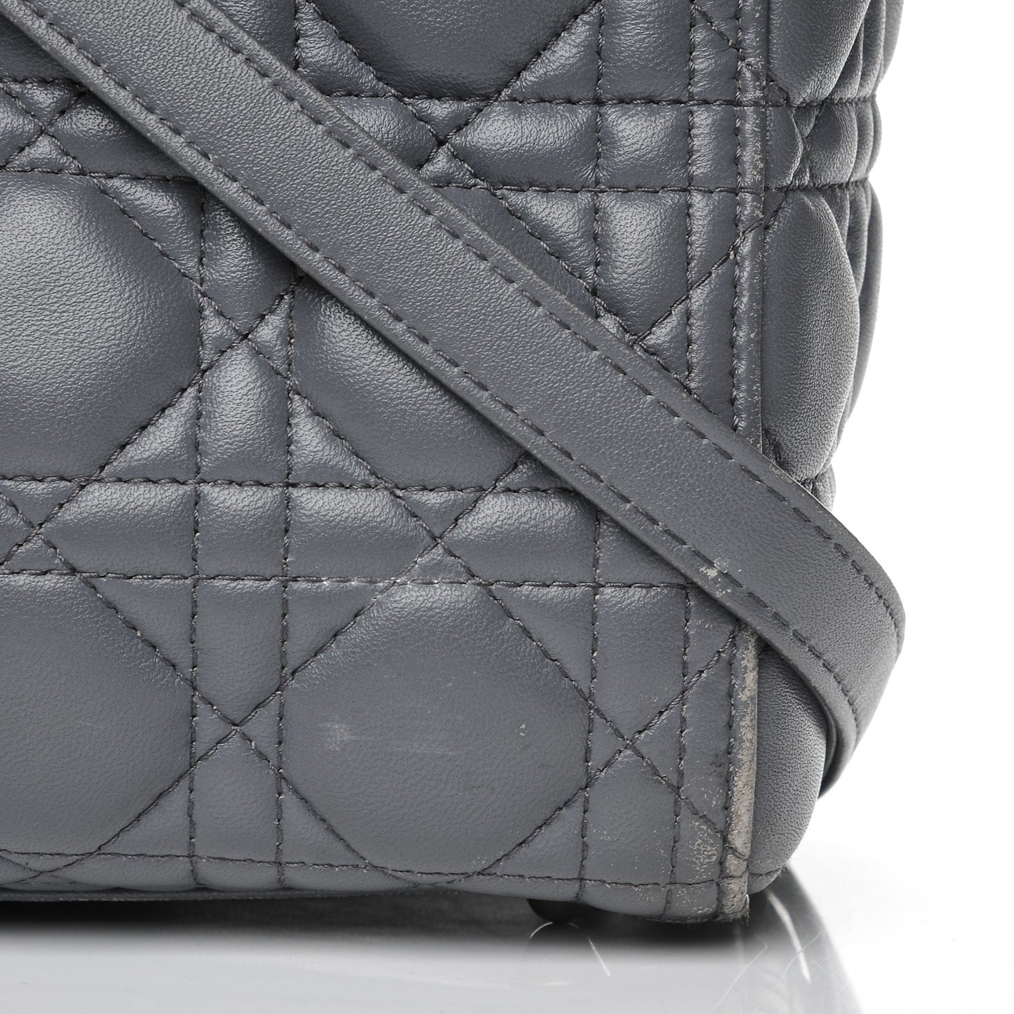 Lambskin Cannage Large Lady Dior Grey
