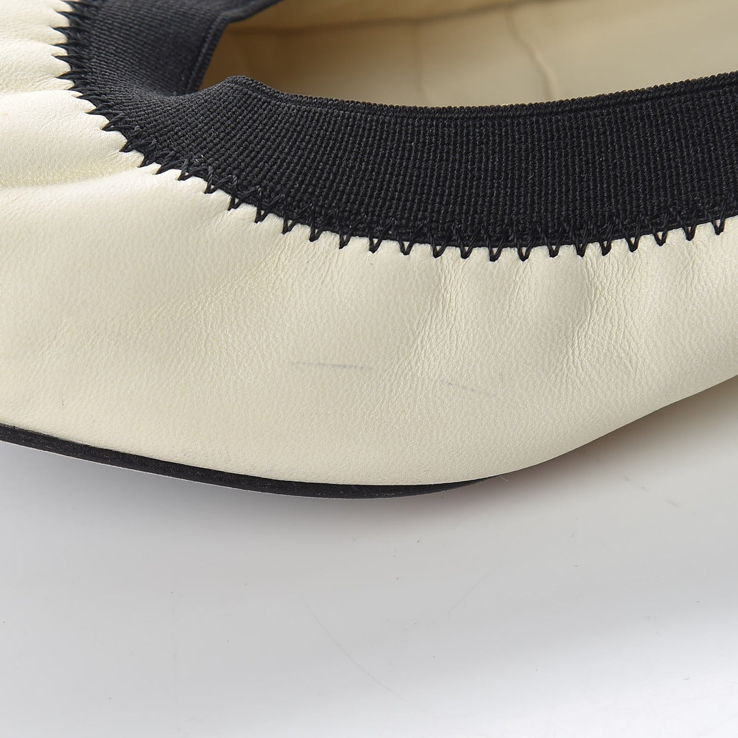 Lambskin CC Elastic Cap Toe Ballerina Flats 37 Off White Black