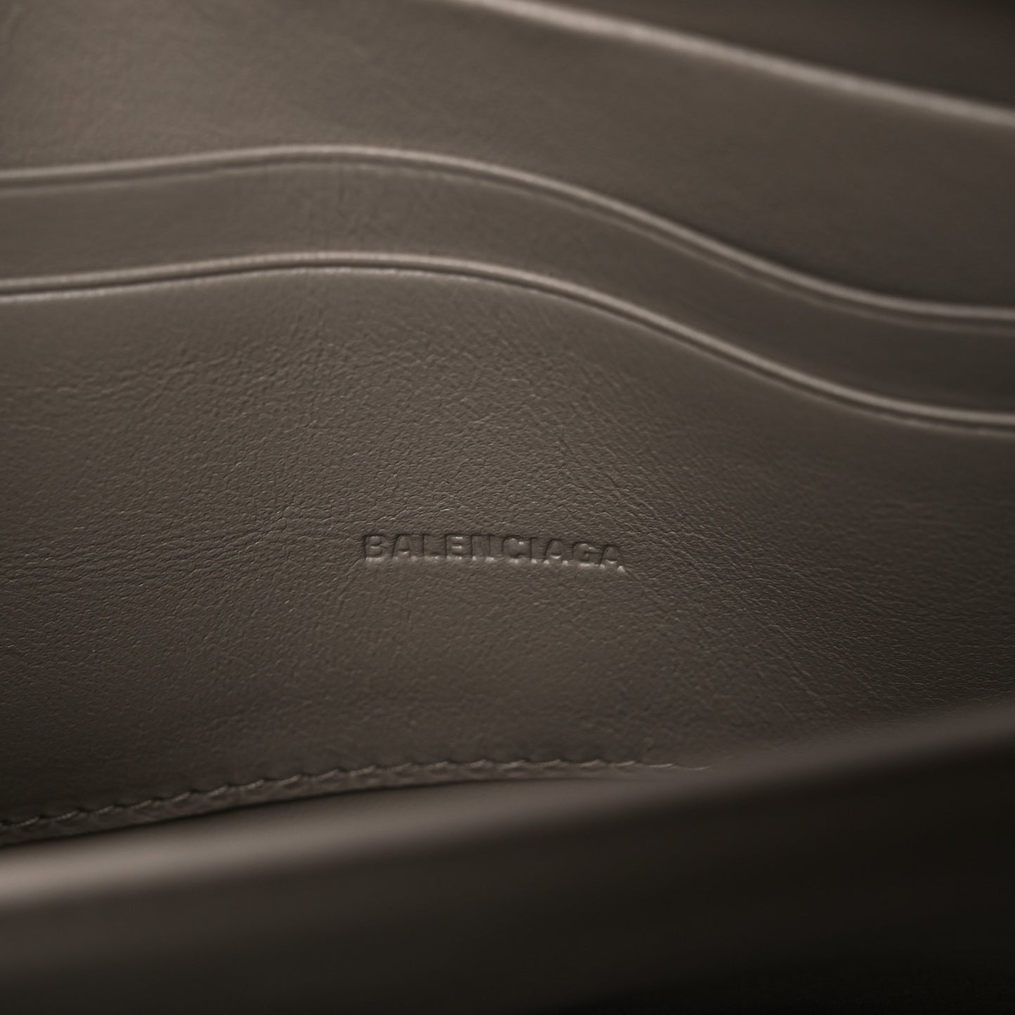 Grained Calfskin Neo Classic Aged Silver Multipouch with Strap Taupe