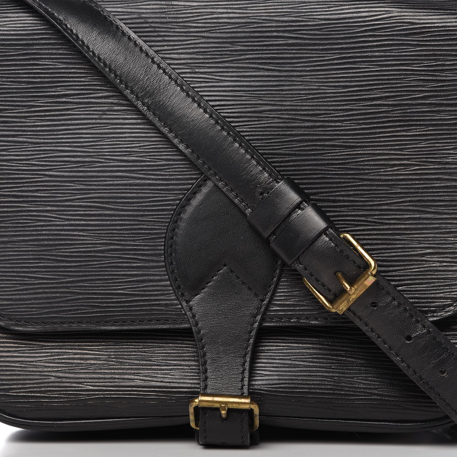 Louis Vuitton Epi Cartouchiere 22 Black 9 of 9