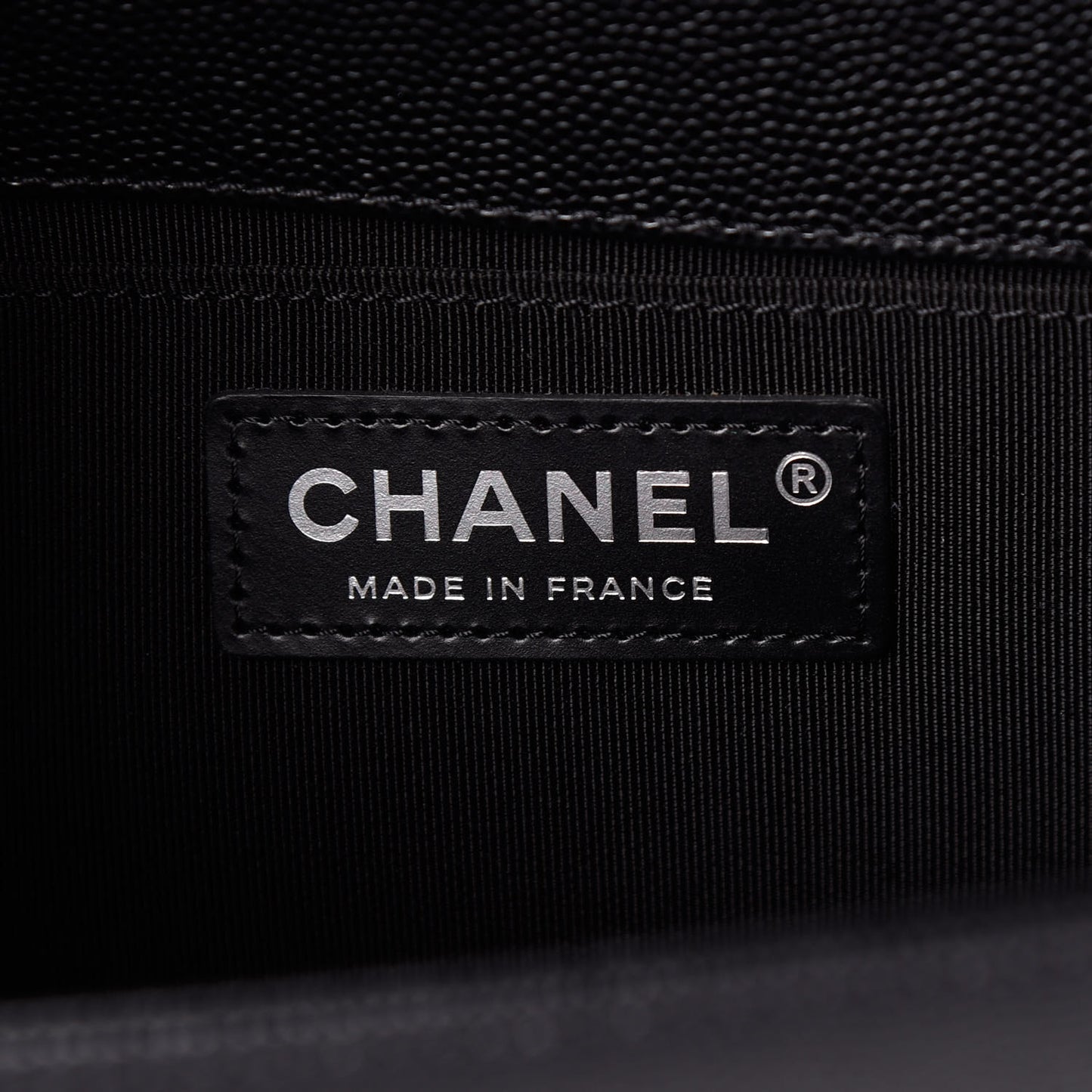 Caviar Quilted Medium Boy Flap Black