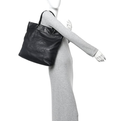 Chanel Lambskin CC Shoulder Bag Black 2 of 9
