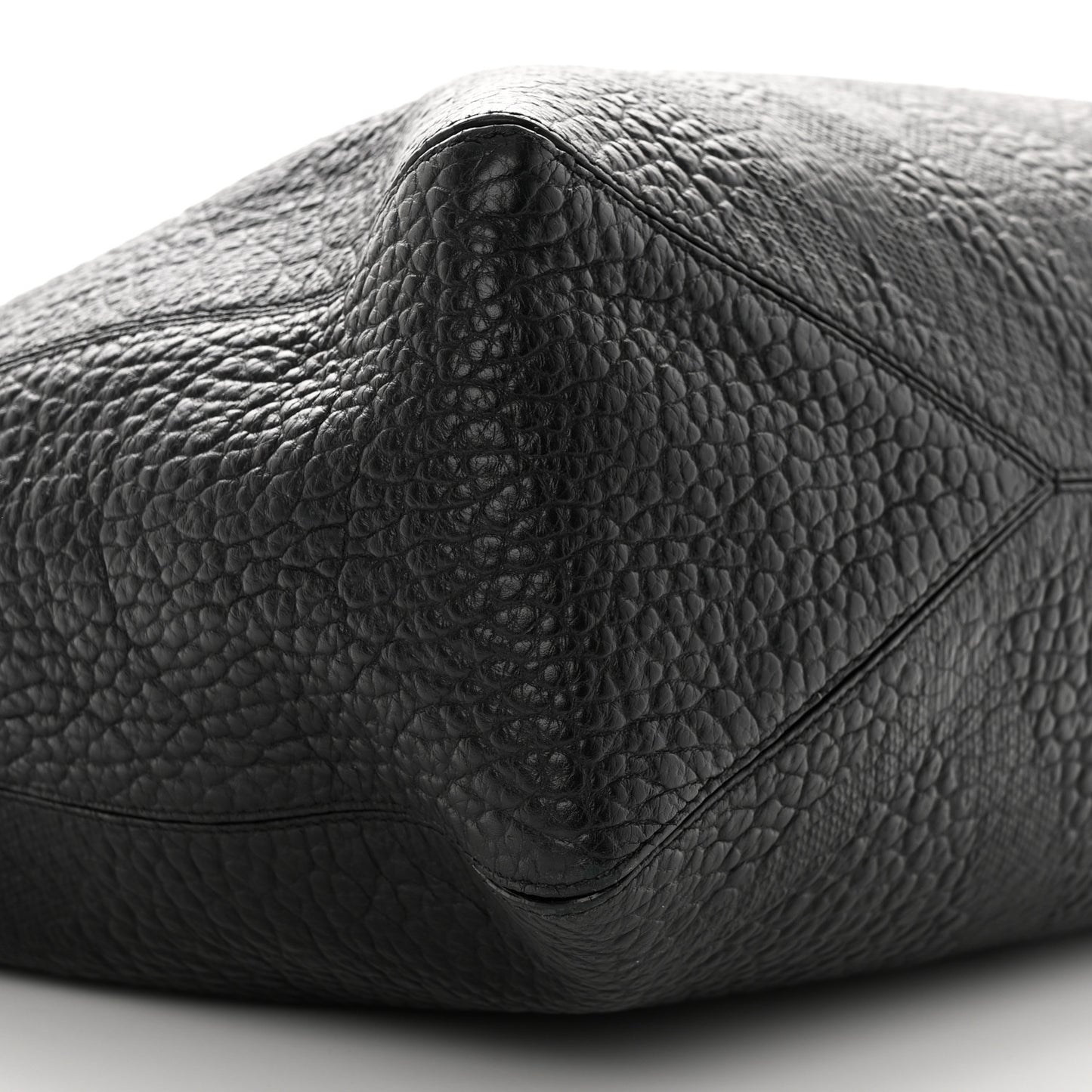Heritage Grain Check Embossed Medium Lindburn Hobo Black