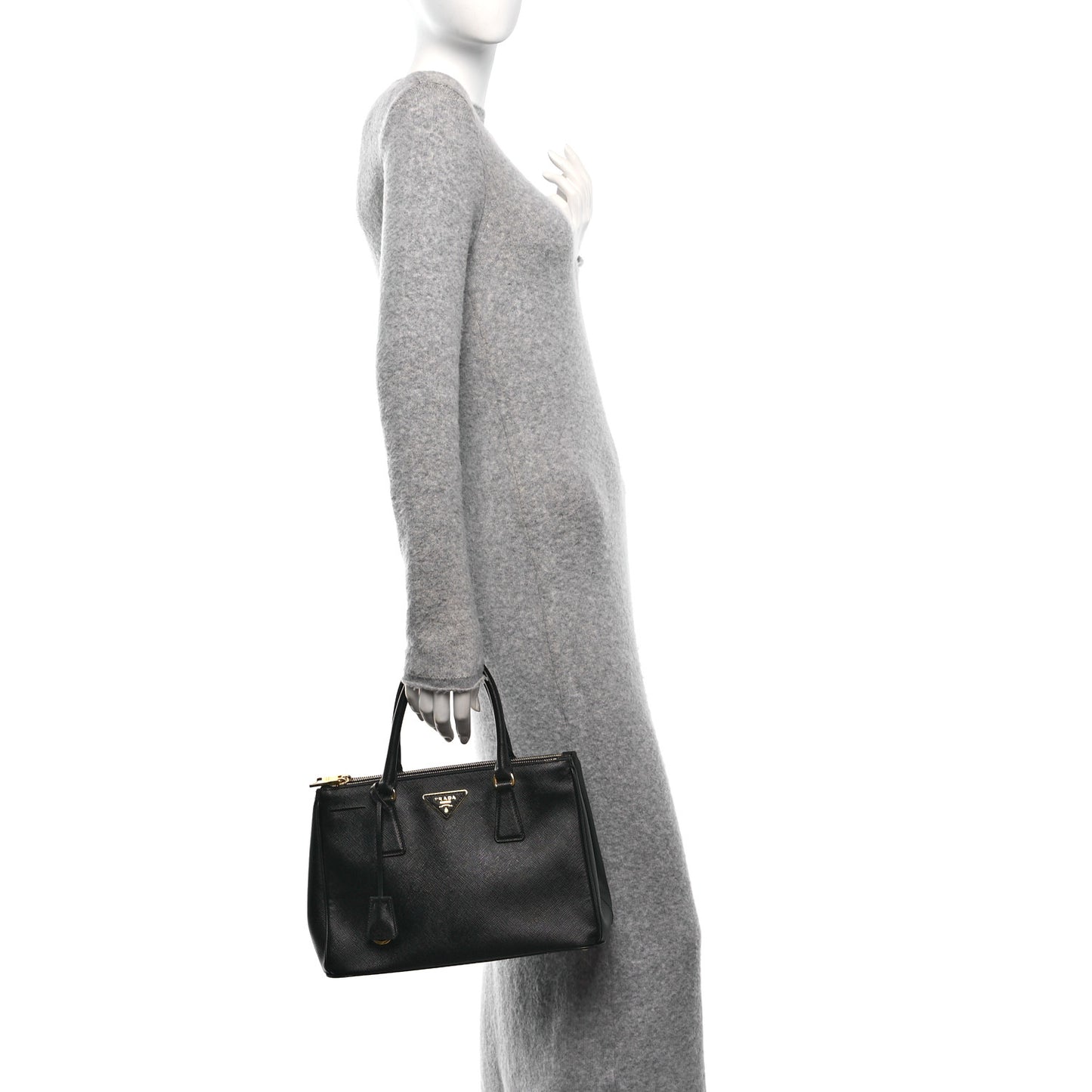 Saffiano Medium Galleria Double Zip Tote Black