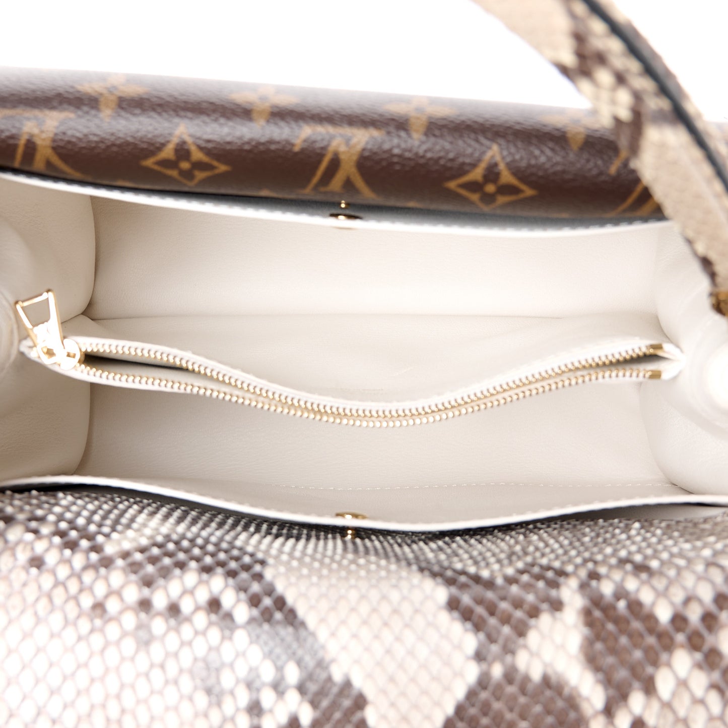 Snakeskin Monogram Double V Creme