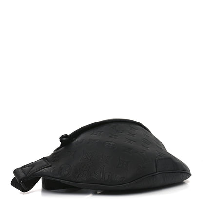Louis Vuitton Calfskin Monogram Shadow Discovery Bumbag Black 4 of 9