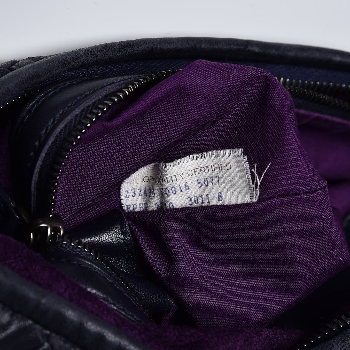 Nappa Intrecciato Medium Belly Veneta Hobo Ink