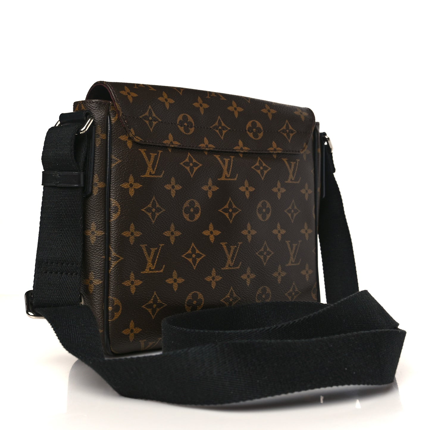 Monogram Macassar District PM