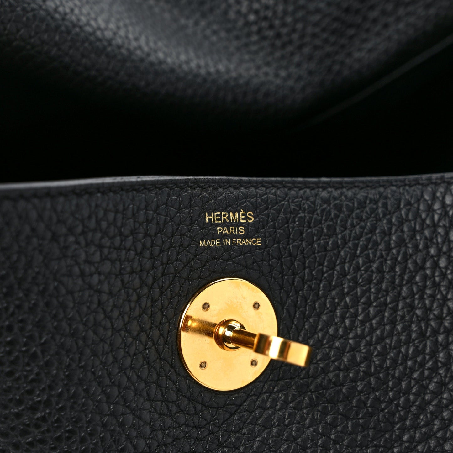 Taurillon Clemence Lindy 26 Black