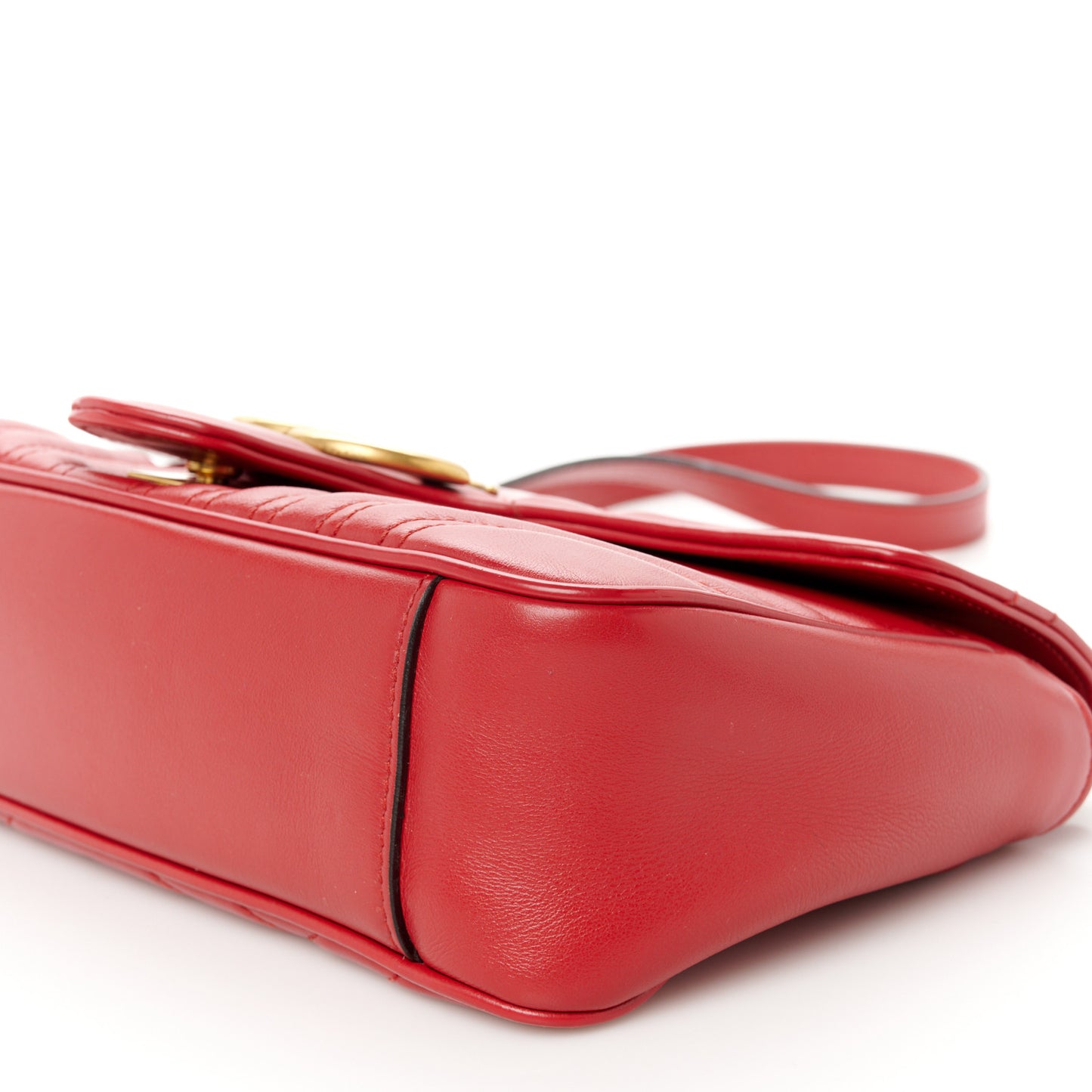 Calfskin Matelasse Small GG Marmont Shoulder Bag Hibiscus Red