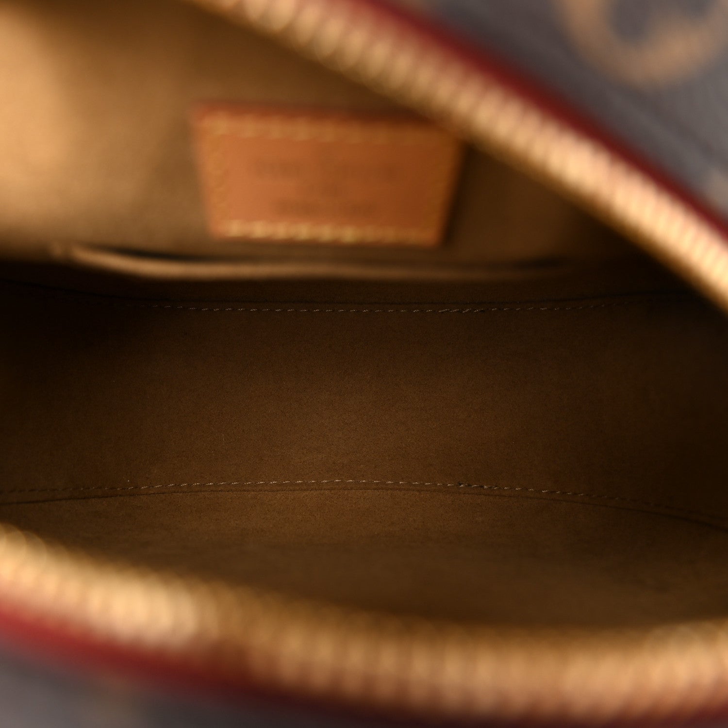 Louis Vuitton Monogram Boite Chapeau Souple MM 5 of 11