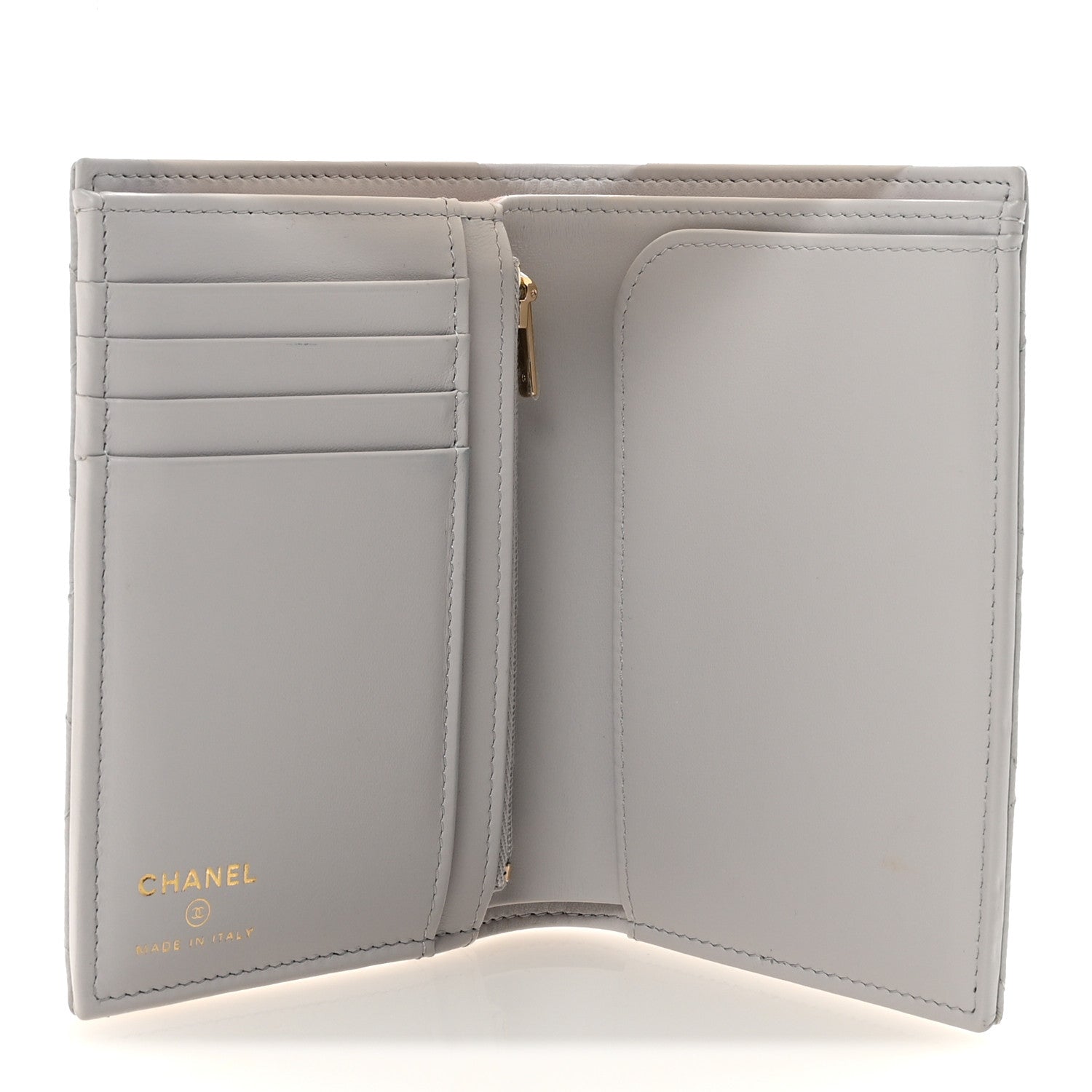Chanel Caviar Quilted CC Passport Holder Grey 1825537 – FASHIONPHILE