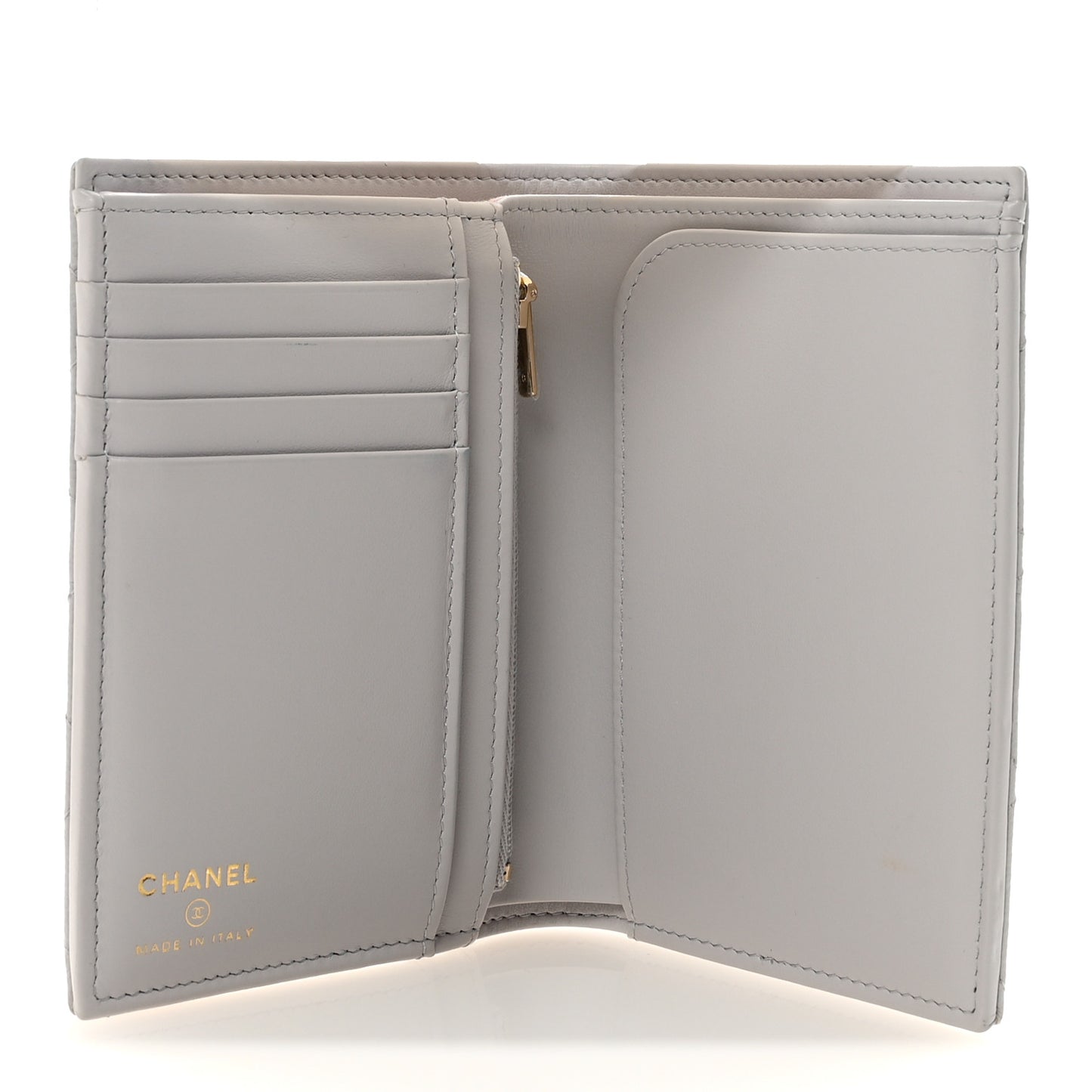 Caviar Quilted CC Passport Holder Grey