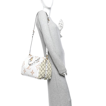 Louis Vuitton Monogram Giant Speedy Bandouliere 30 Kaki Beige 2 of 9