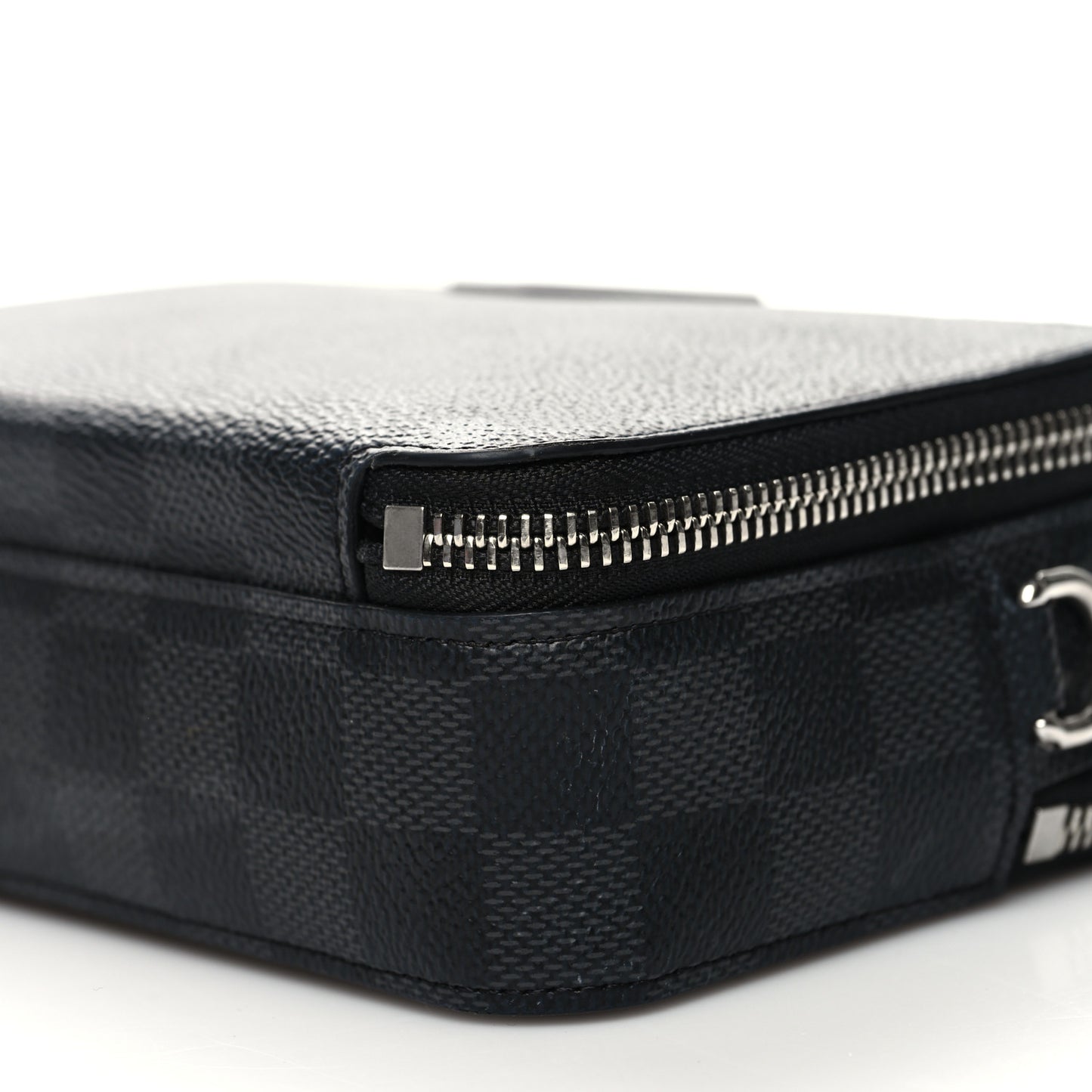 Damier Graphite Alpha Wearable Wallet