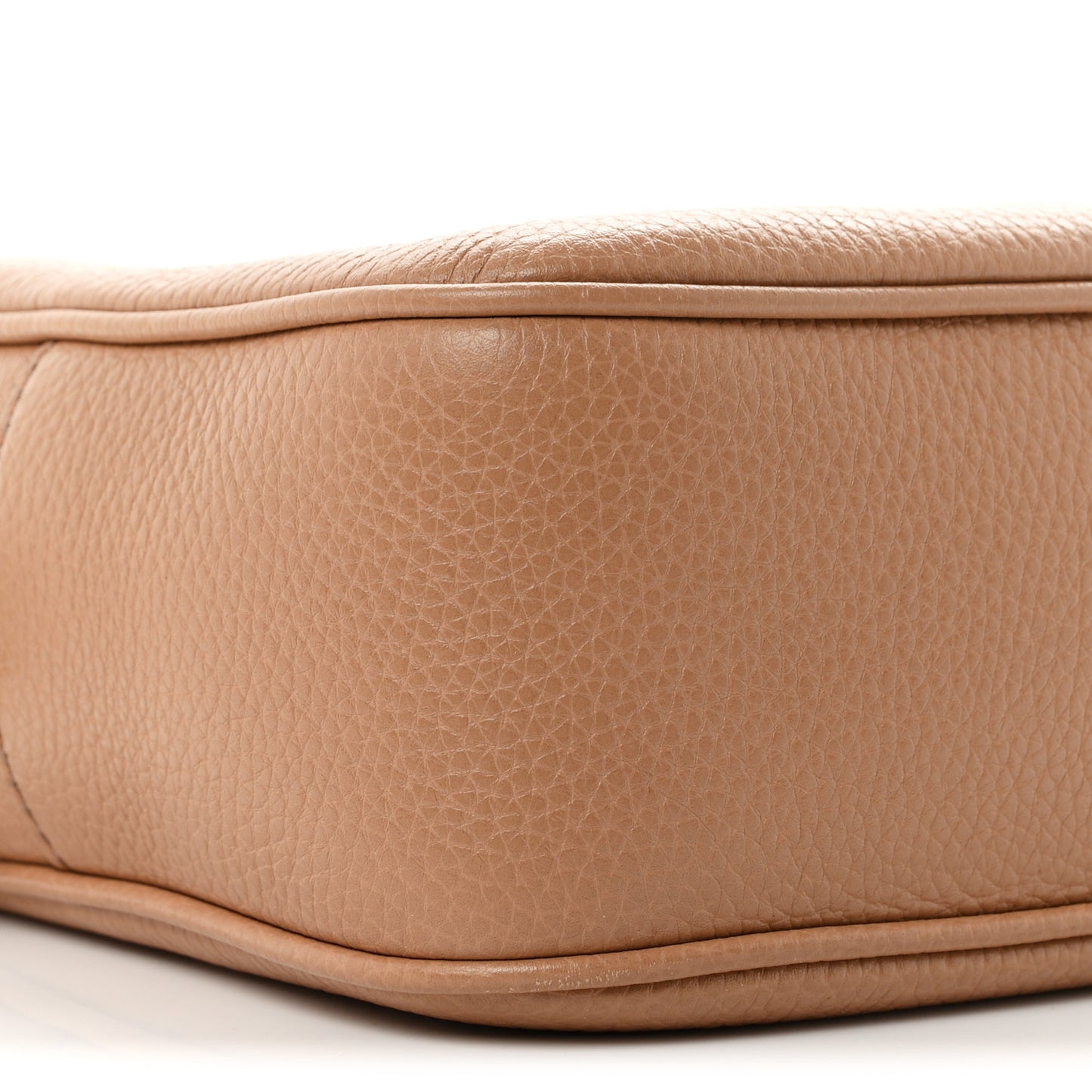 Pebbled Calfskin Small Soho Disco Bag Camelia