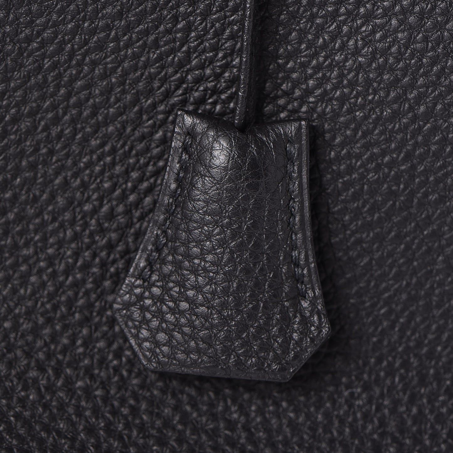 Togo Kelly Retourne 32 Black