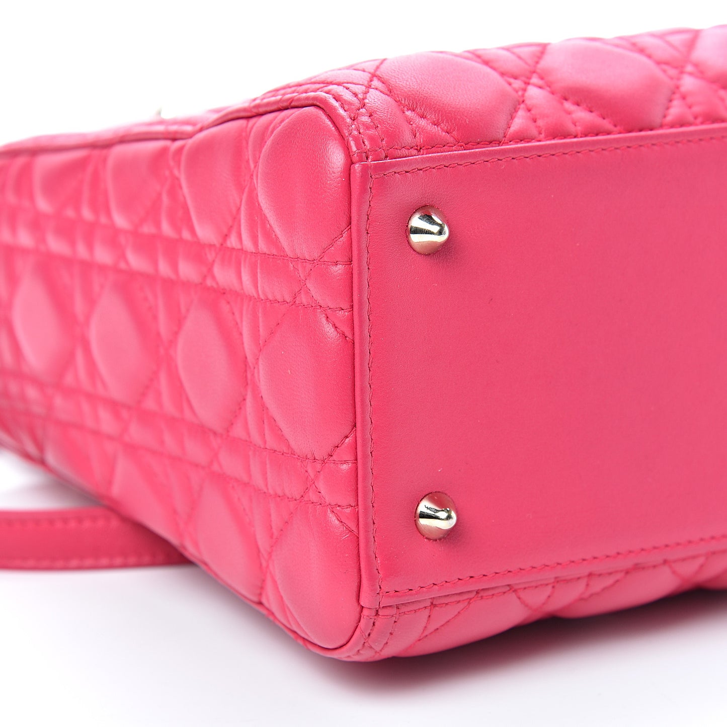 Lambskin Cannage Medium Lady Dior Fuchsia