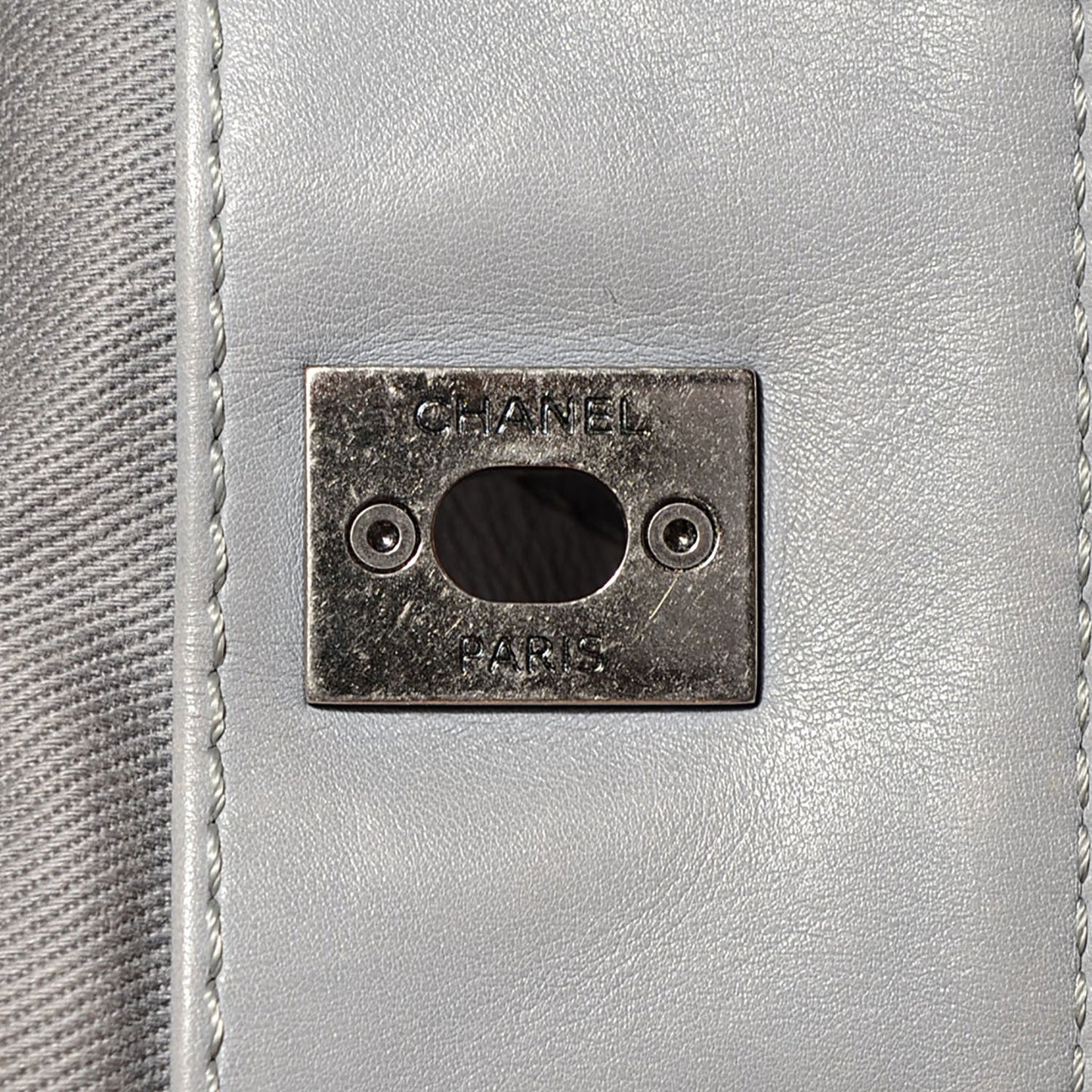 Calfskin Quilted Large Shopping In Chains Tote Light Grey